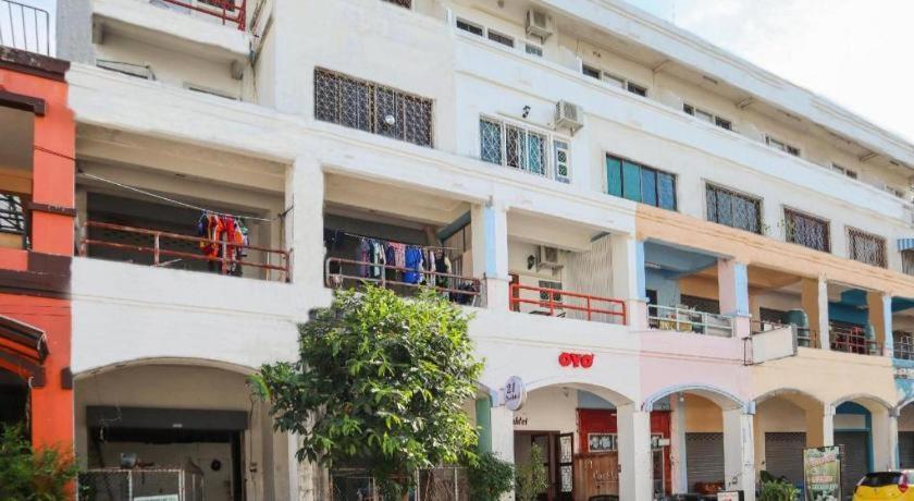 Hotel Oyo 778 21 Poshtel 2*
